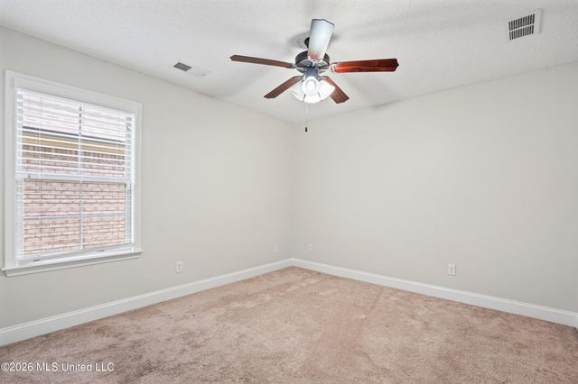6450 Arbor Lake Drive, Horn Lake, MS 38637