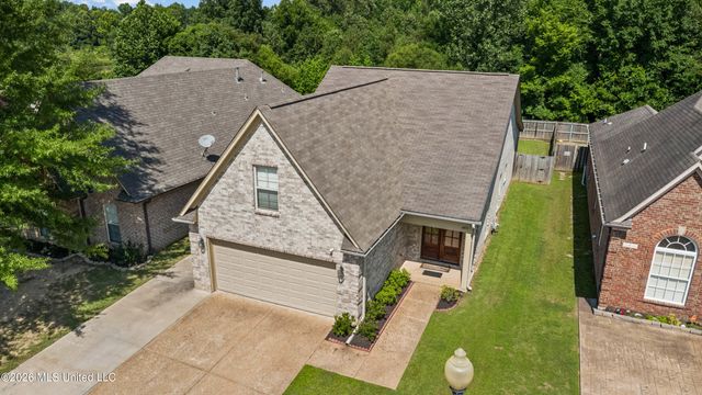 6450 Arbor Lake Drive, Horn Lake, MS 38637
