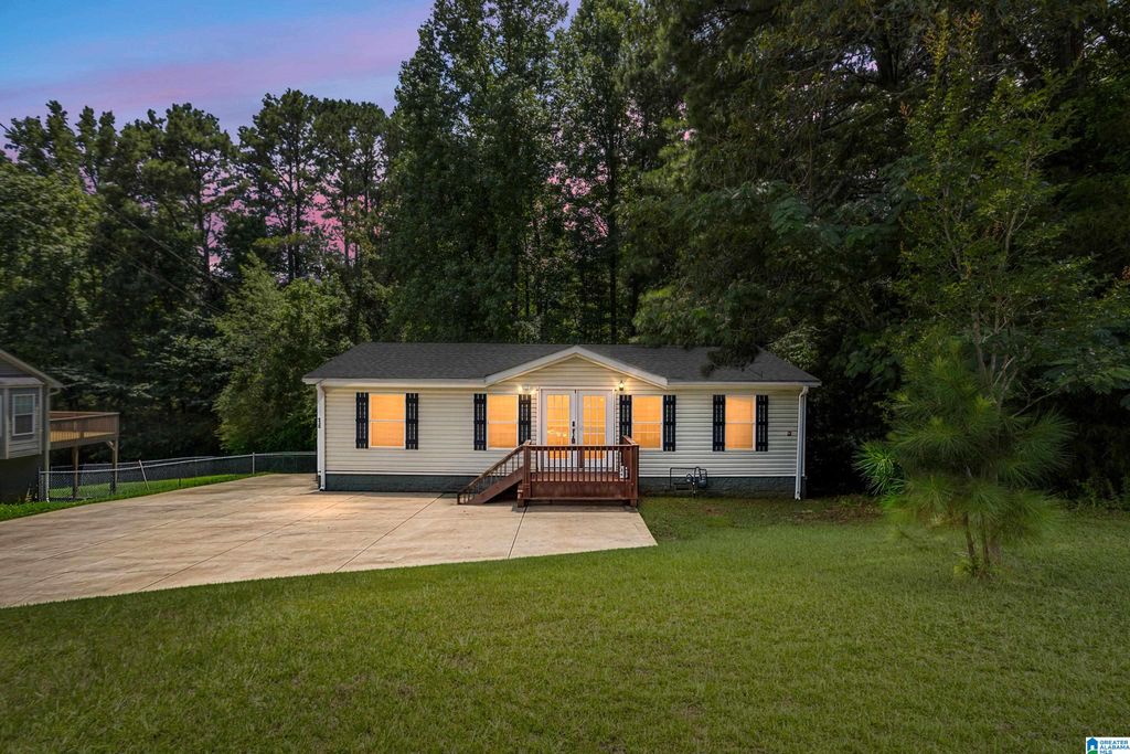 550 ARKADELPHIA ROAD, Warrior, AL 35180