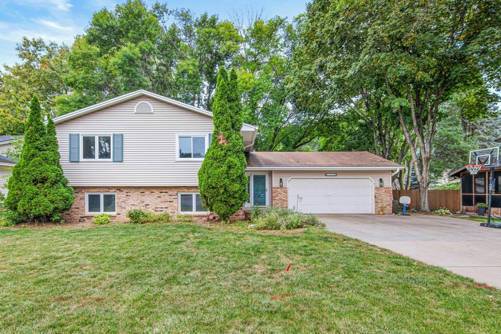 13008 Penn Avenue S, Burnsville, MN 55337 — exterior