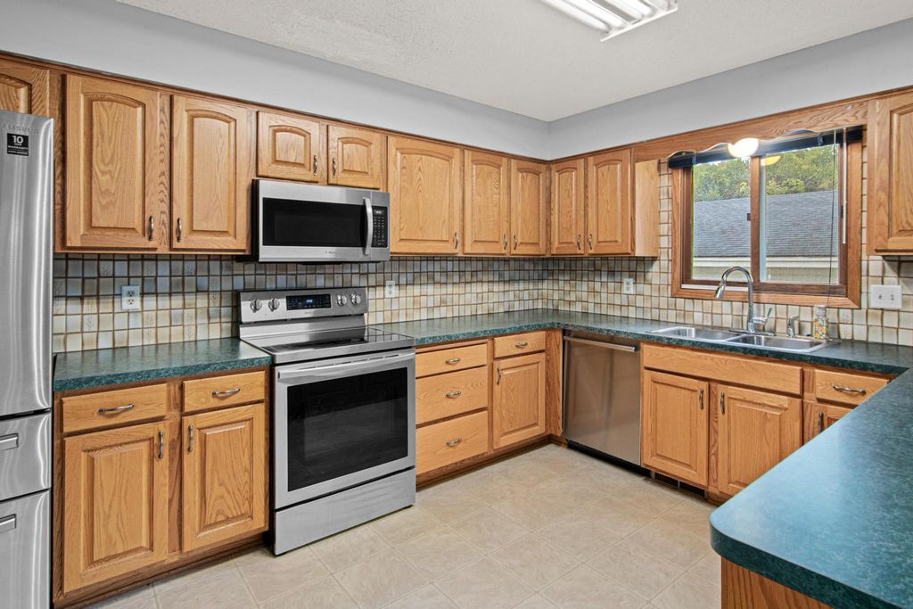 13008 Penn Avenue S, Burnsville, MN 55337 — photo 4