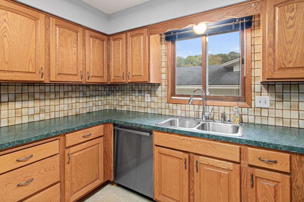 13008 Penn Avenue S, Burnsville, MN 55337 — photo 5