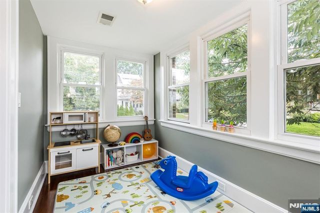25 Davey Street, Bloomfield, NJ 07003