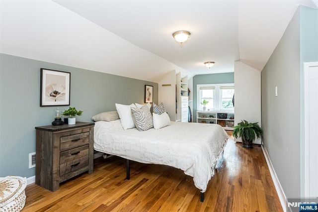 25 Davey Street, Bloomfield, NJ 07003