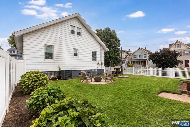 25 Davey Street, Bloomfield, NJ 07003