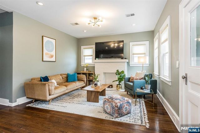 25 Davey Street, Bloomfield, NJ 07003