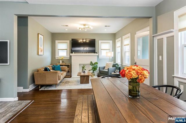 25 Davey Street, Bloomfield, NJ 07003