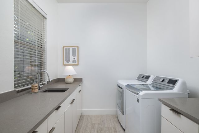 2415 Knight Street A, Dallas, TX 75219