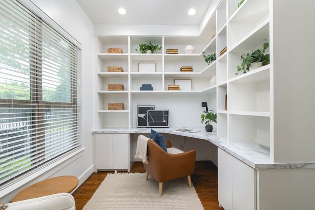 2415 Knight Street A, Dallas, TX 75219