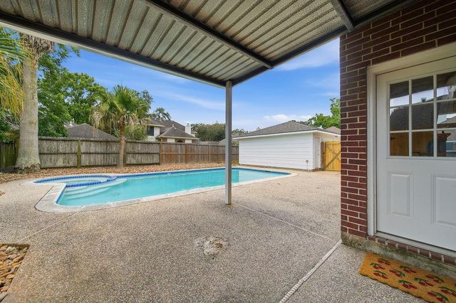 1309 Rachel Court, Pearland, TX 77581