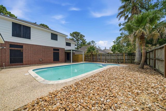 1309 Rachel Court, Pearland, TX 77581