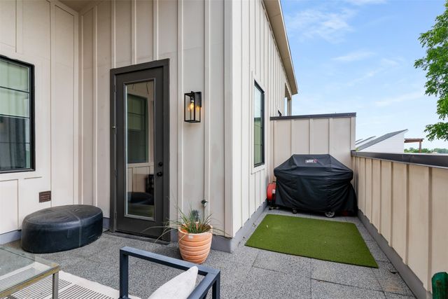 419 W 9th Street D, Dallas, TX 75208