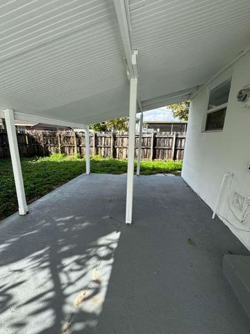 4871 SW 24th Avenue, Fort Lauderdale, FL 33312