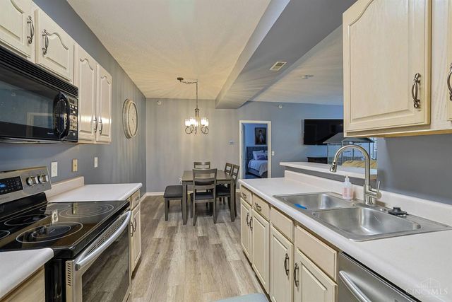 4221 Endeavor Drive, Colerain Twp, OH 45252