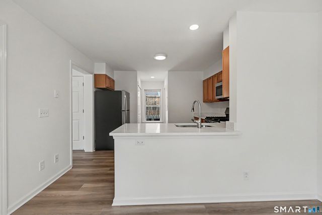 21 Whitmore Lane 1, Stamford, CT 06902