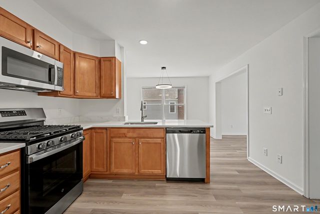 21 Whitmore Lane 1, Stamford, CT 06902