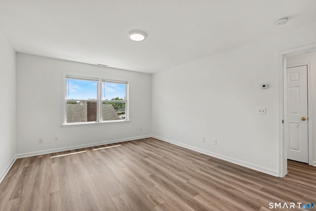 21 Whitmore Lane 1, Stamford, CT 06902