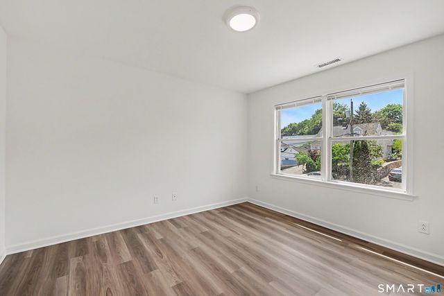 21 Whitmore Lane 1, Stamford, CT 06902