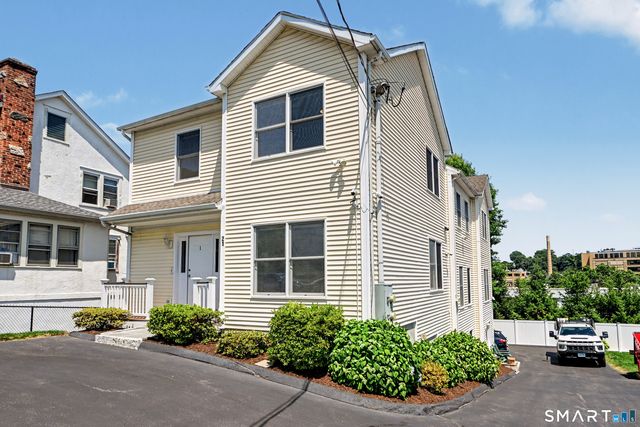 21 Whitmore Lane 1, Stamford, CT 06902