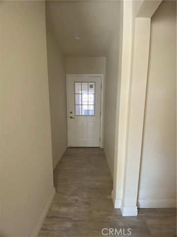 1727 W Santa Ana Boulevard, Santa Ana, CA 92703