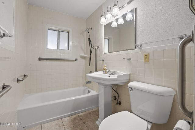 6329 CHERBOURG Avenue, El Paso, TX 79925