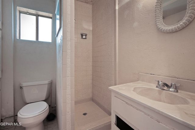 6329 CHERBOURG Avenue, El Paso, TX 79925