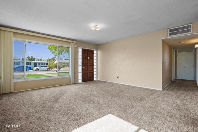 6329 CHERBOURG Avenue, El Paso, TX 79925