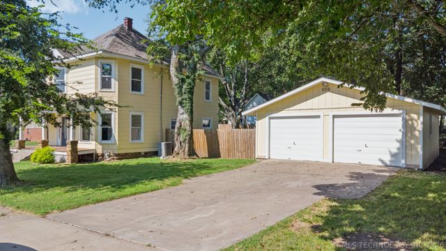 322 S Porter Avenue, Okmulgee, OK 74447
