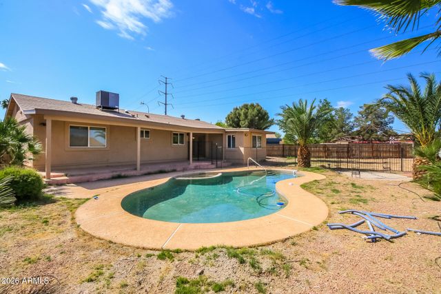 5716 S ROBERTS Road, Tempe, AZ 85283
