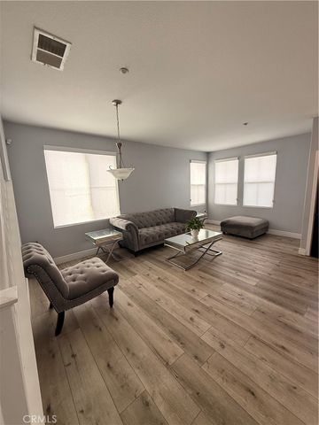 7667 Yellow Iris Court, Fontana, CA 92336