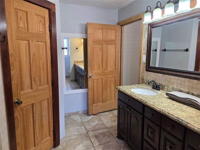 15415 Beechnut Street, Houston, TX 77083