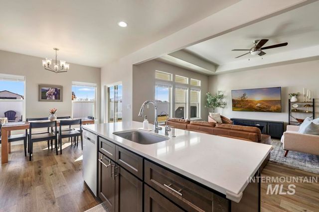 1229 Crestview Drive, Twin Falls, ID 83301