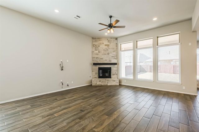 1830 Iron Lake Lane, Richmond, TX 77469