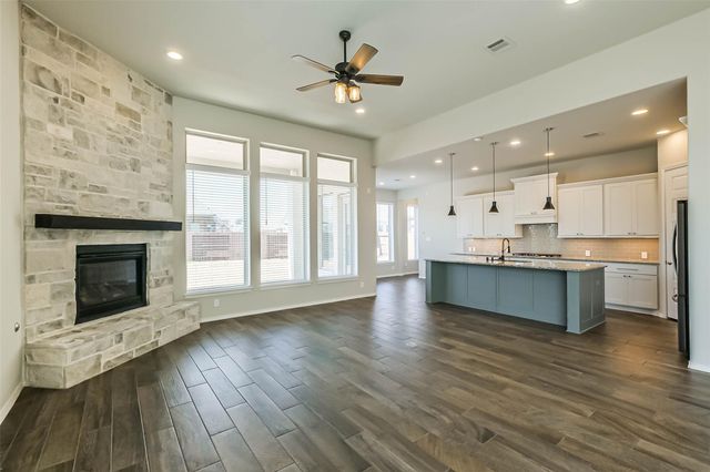 1830 Iron Lake Lane, Richmond, TX 77469