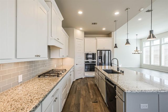 1830 Iron Lake Lane, Richmond, TX 77469