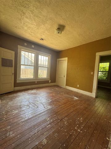 1116 NW 40th Street, Oklahoma City, OK 73118