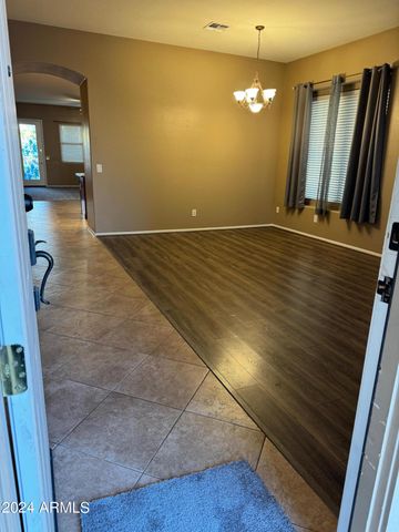 7206 N 88TH Lane, Glendale, AZ 85305