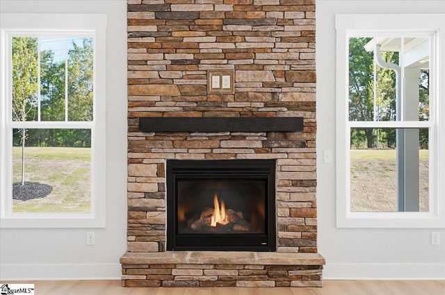 122 Mossend Street, Woodruff, SC 29388