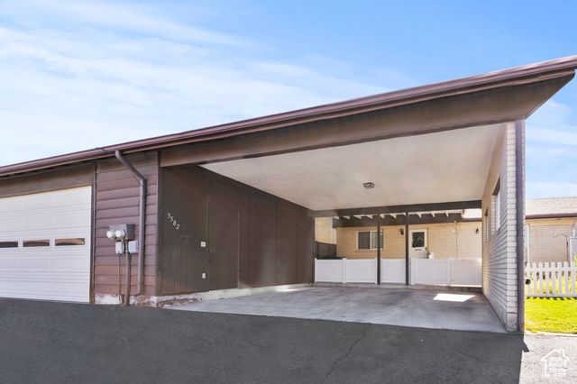 5582 S 975 E, South Ogden, UT 84405