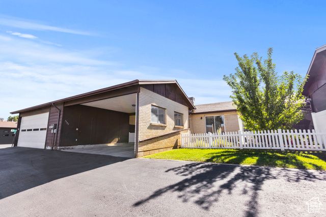 5582 S 975 E, South Ogden, UT 84405