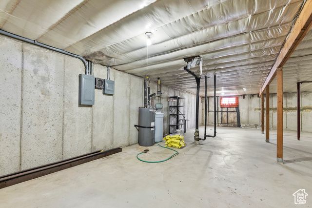 5582 S 975 E, South Ogden, UT 84405