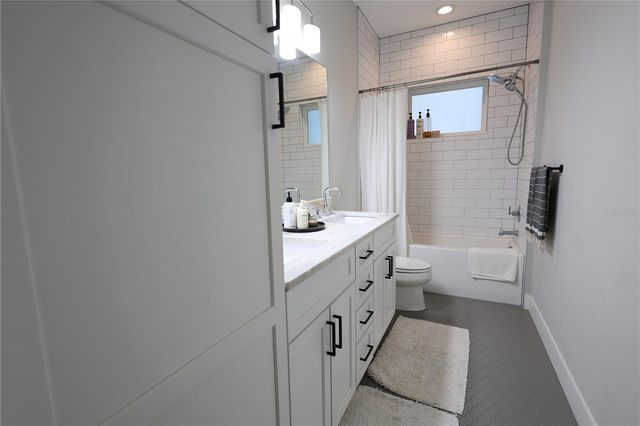 655 12TH AVENUE S, St Petersburg, FL 33701