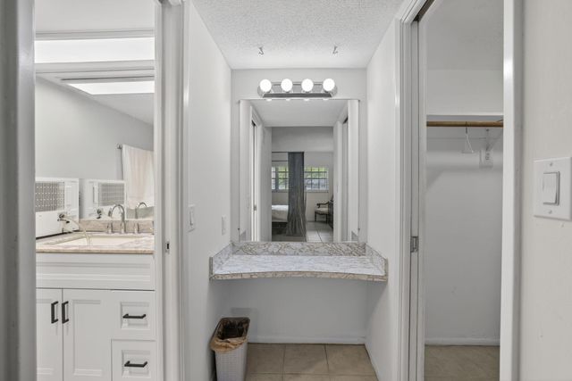 3150 N Palm Aire Drive 108, Pompano Beach, FL 33069