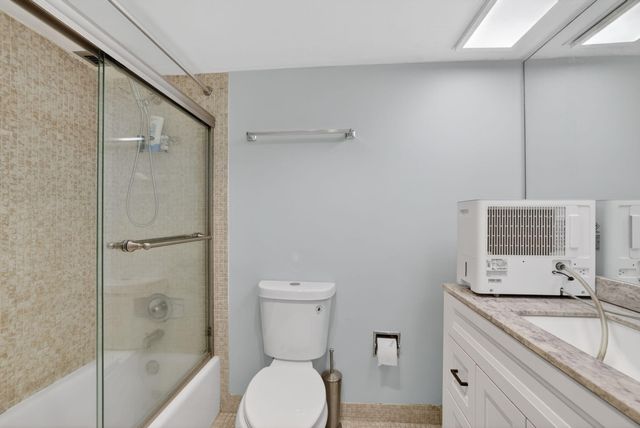 3150 N Palm Aire Drive 108, Pompano Beach, FL 33069