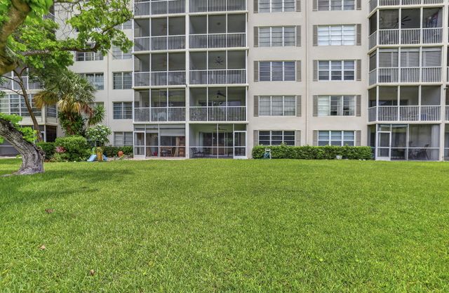 3150 N Palm Aire Drive 108, Pompano Beach, FL 33069