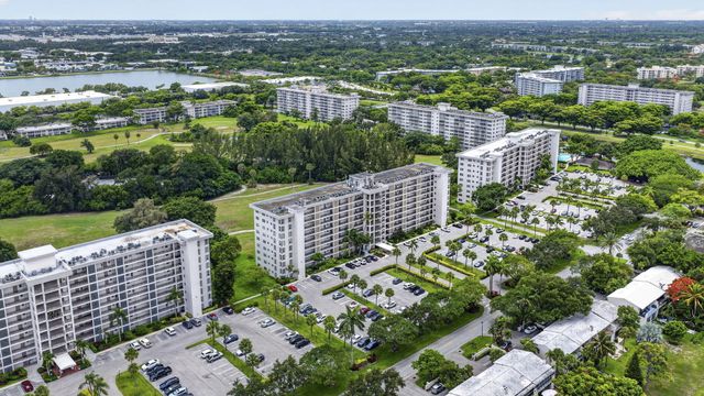 3150 N Palm Aire Drive 108, Pompano Beach, FL 33069