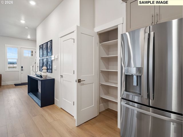 18444 Sw Alderwood Dr, Beaverton, OR 97003