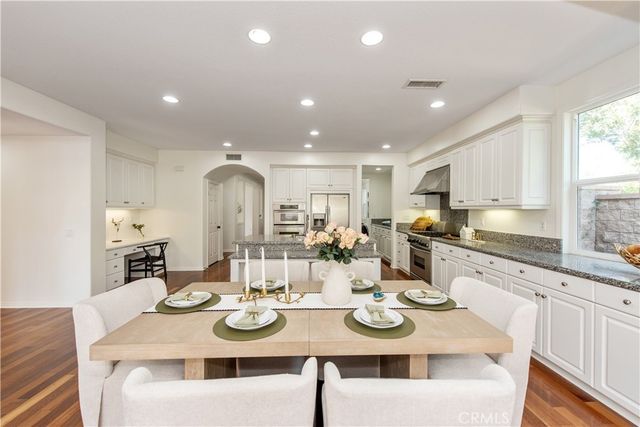 36 Trailing Ivy, Irvine, CA 92620