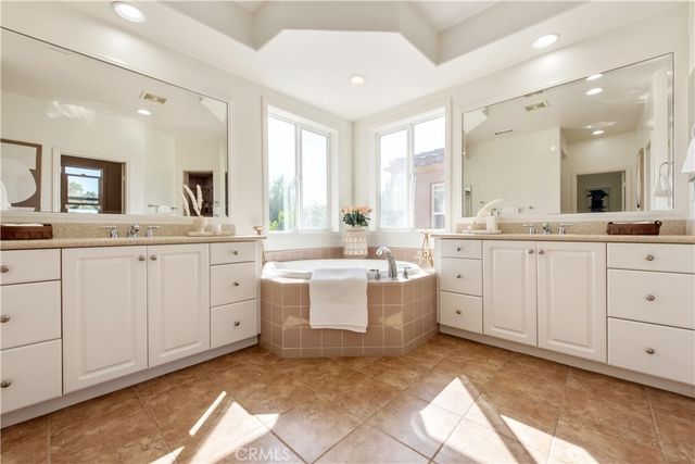 36 Trailing Ivy, Irvine, CA 92620