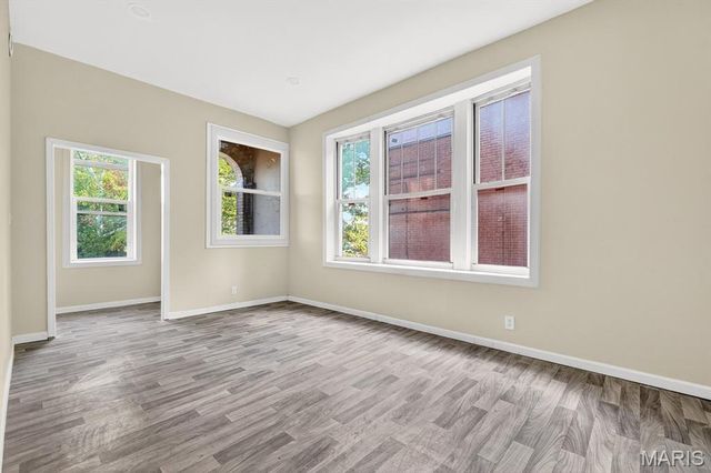 4 Lewis Place, St Louis, MO 63113